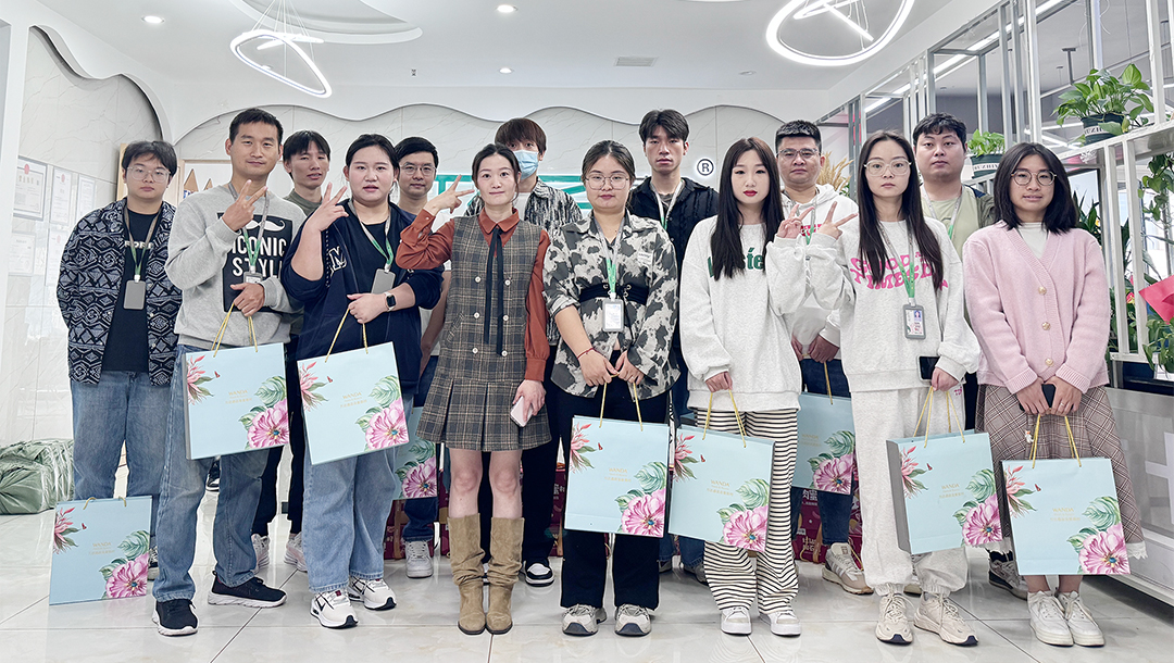 雙節(jié)同慶 | 塔孜科技集團(tuán)組織開展“喜迎中秋，歡度國慶”主題系列活動