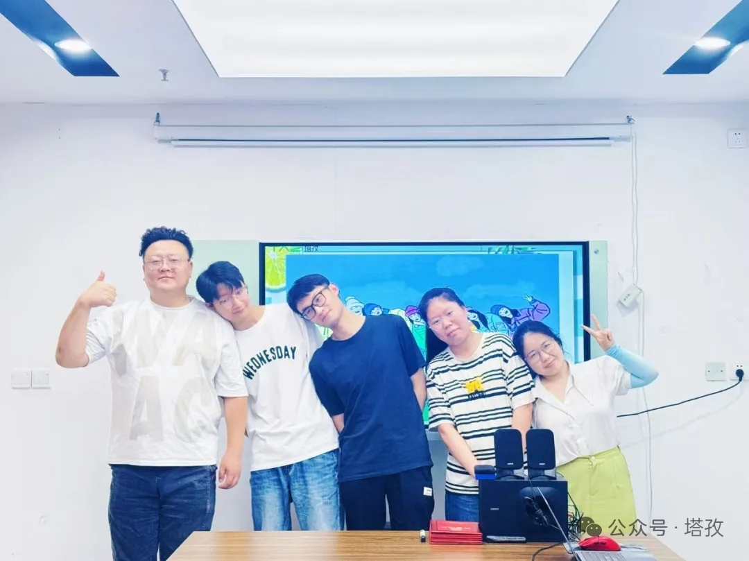 凌云隊(duì).jpg